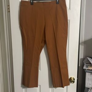 NWT High Rise Kick Flare elastic waist side zip pants